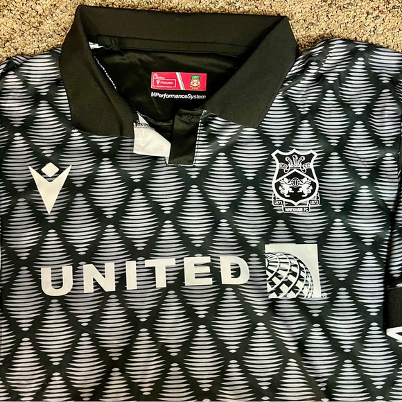 Wrexham Paul Mullin Jersey - Size 2XL - Picture 2 of 6